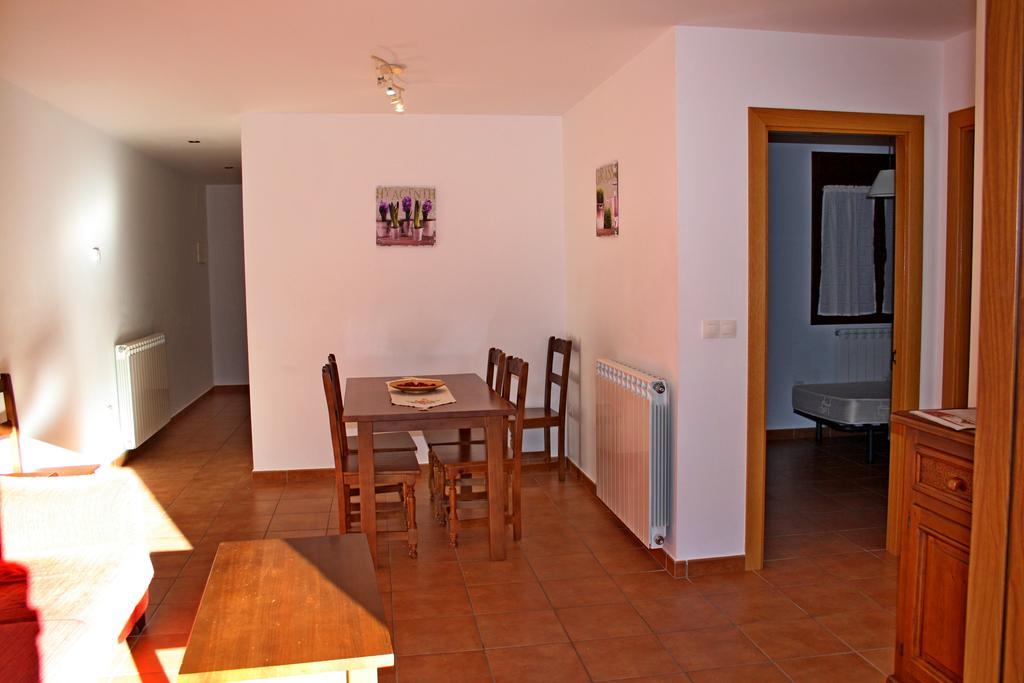 Apartamentos Mobison Salinas de Bielsa Exterior photo